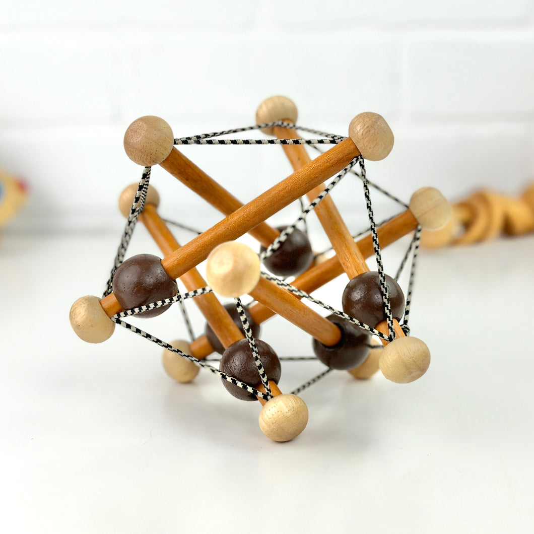 Skwish Rattle: Artful