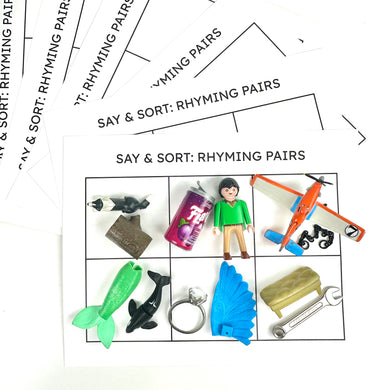 Say & Sort Mat: Rhyming Pairs